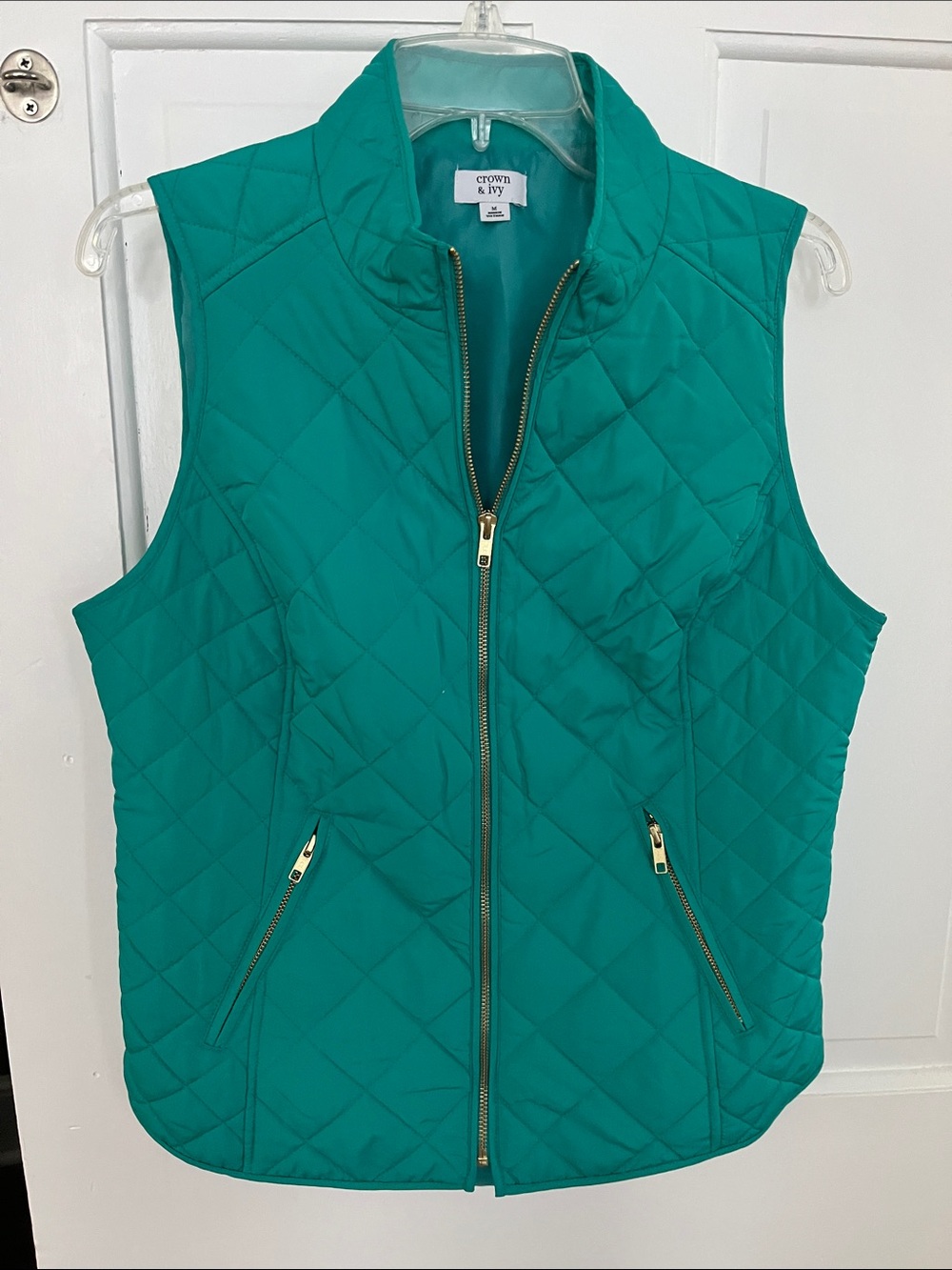 Crown & Ivy teal quilted outerwear vest size M zip front , pockets